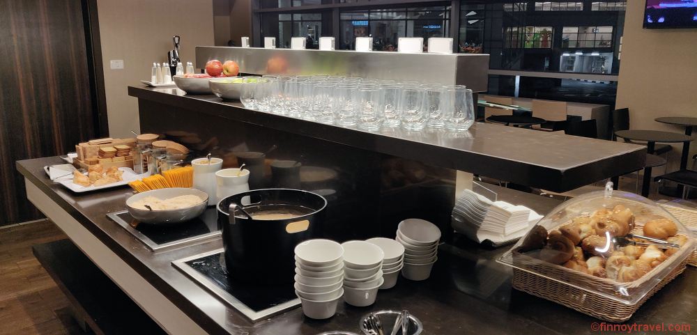 Speisen in der Dan Lounge, Tel Aviv