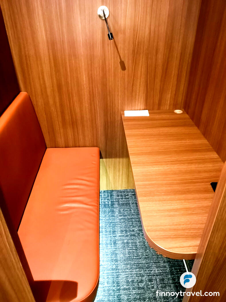 Arbeitsbereich in der SATS Premier Lounge