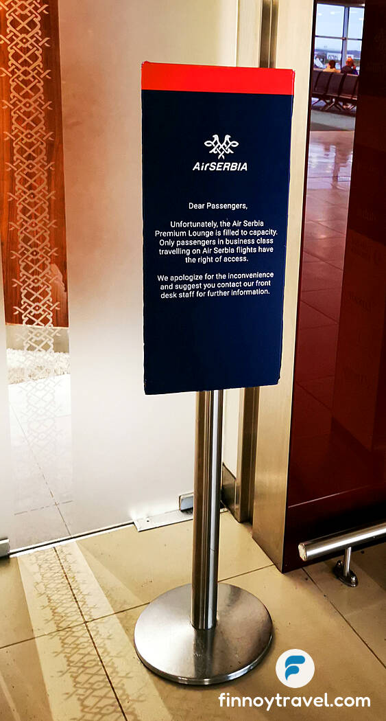 Notice saying Air Serbia Premium Lounge is full