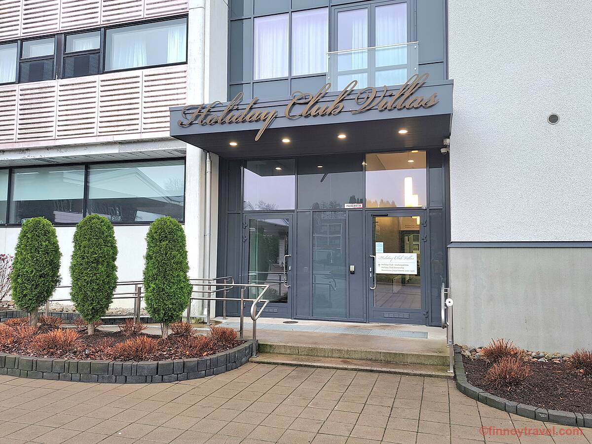 Entrance to the timeshare presentation