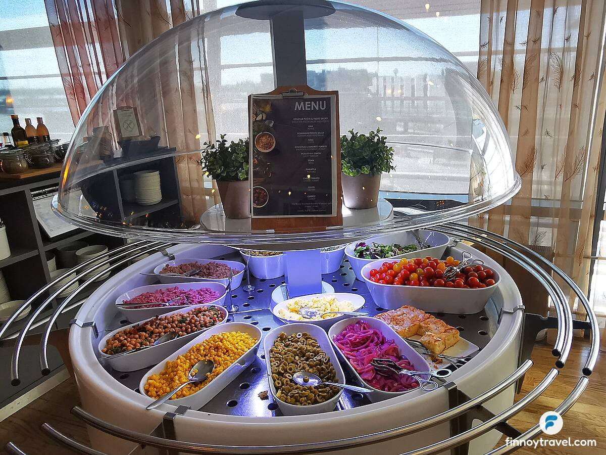 Salad table of OSL Lounge