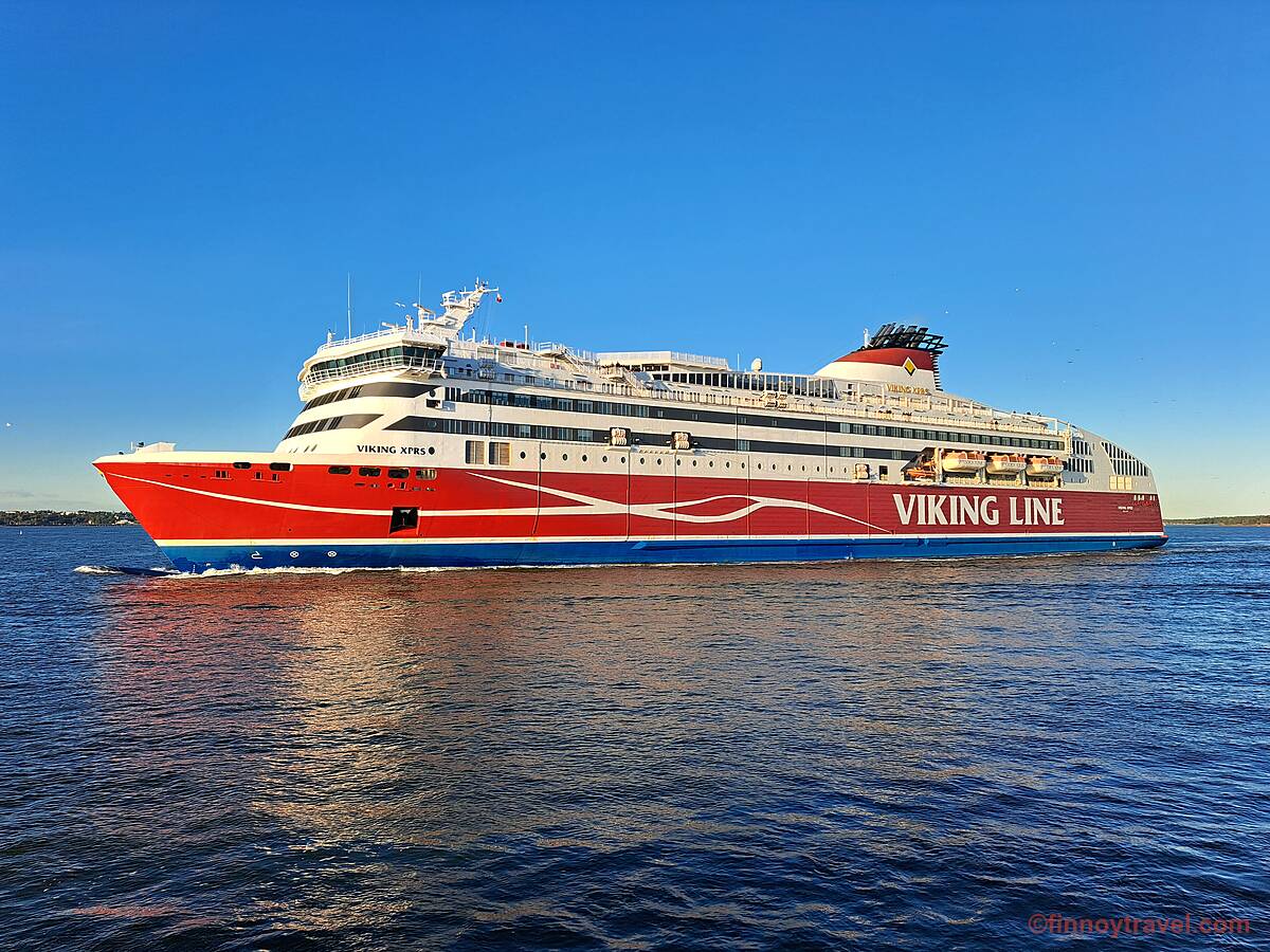 Viking XPRS arriving at Helsinki