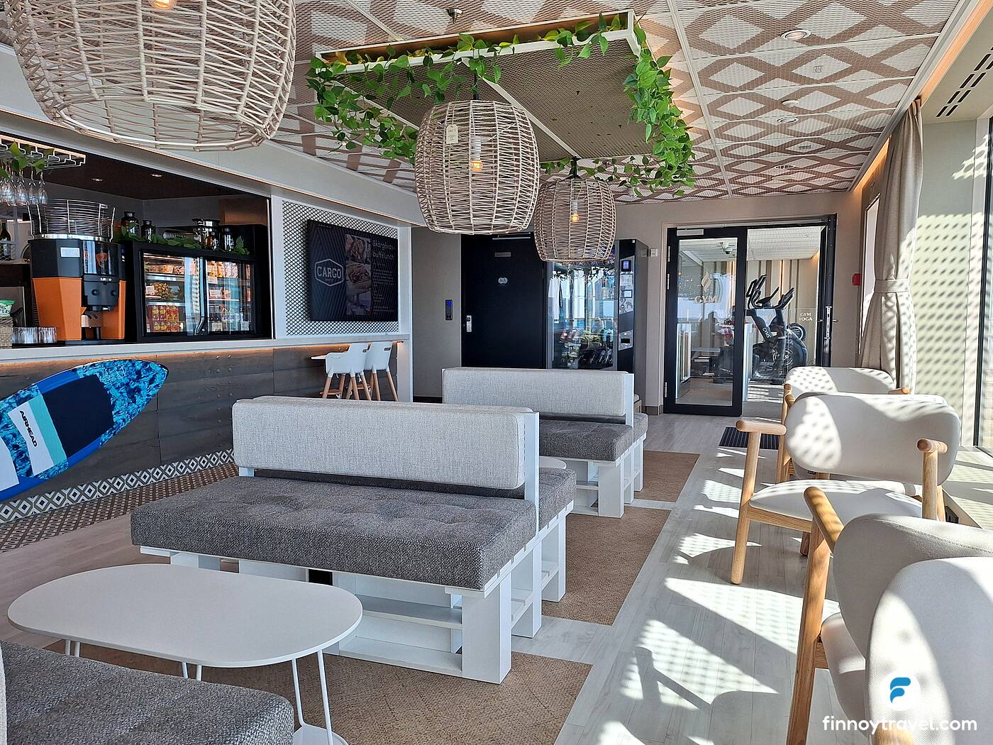 Under the Stars cafe