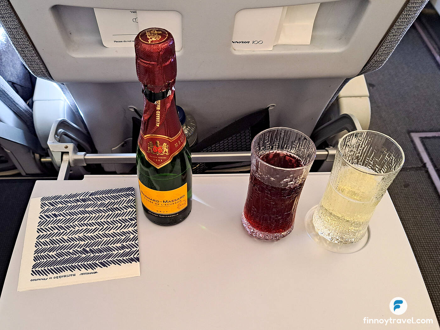 Sparking wine in Iittala glass