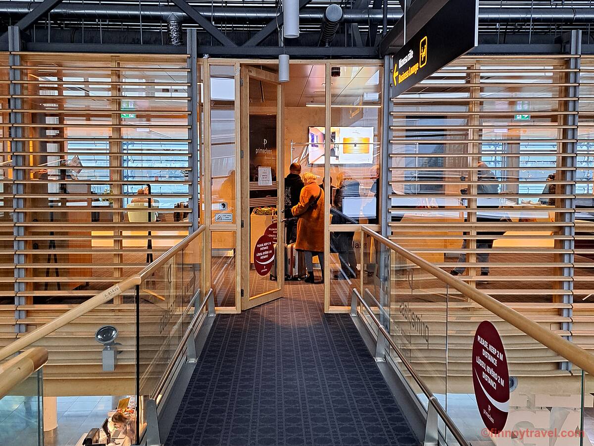 Entrada de Primeclass Business Lounge