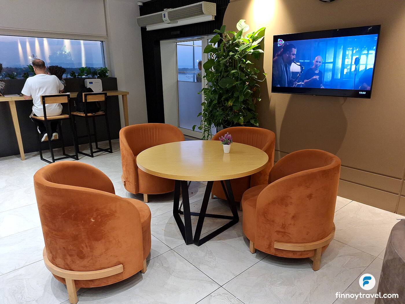 Televisi&oacute;n y sillones