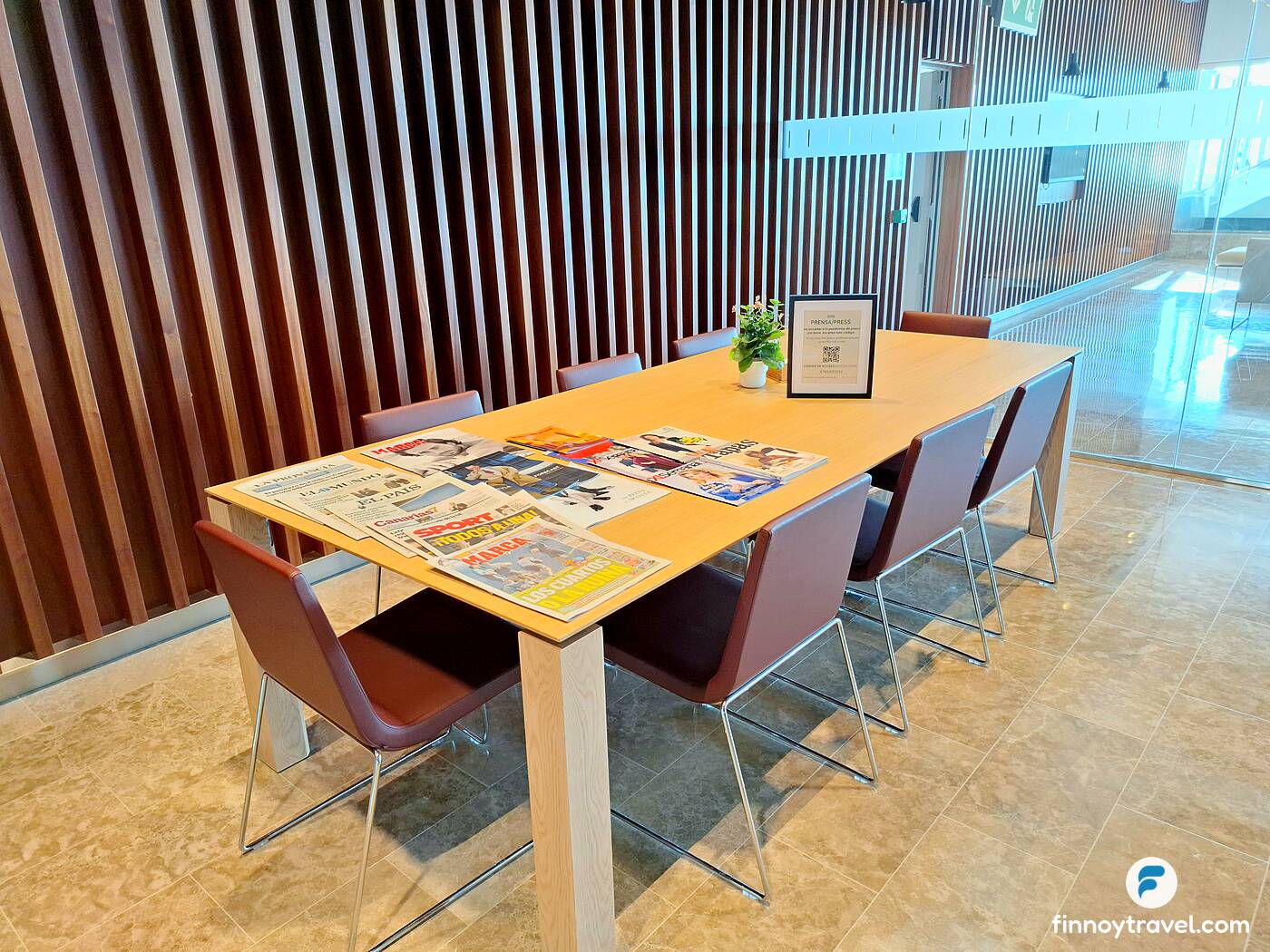 Konferenssip&ouml;yt&auml;