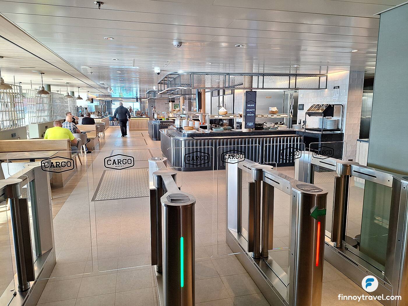 Sis&auml;&auml;nk&auml;ynti Cargo Buffetiin