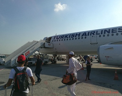 Turkish Airlines B737-800 at Malta Luqa Airport