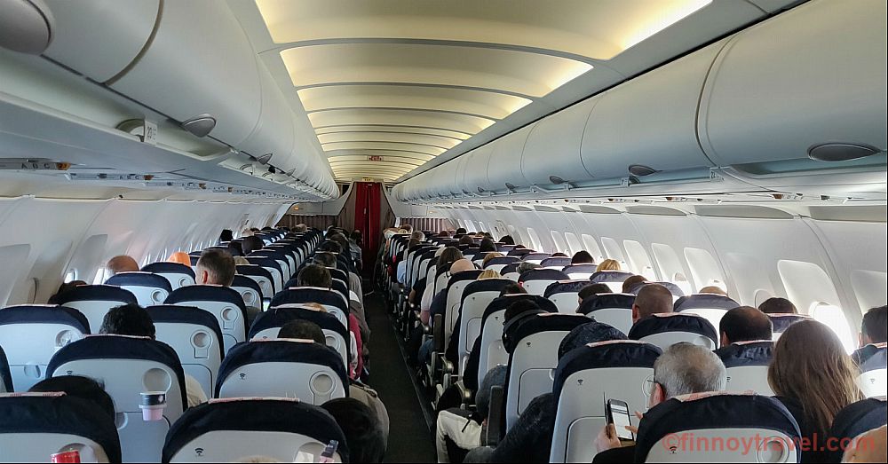 The cabin of Air France Airbus A318