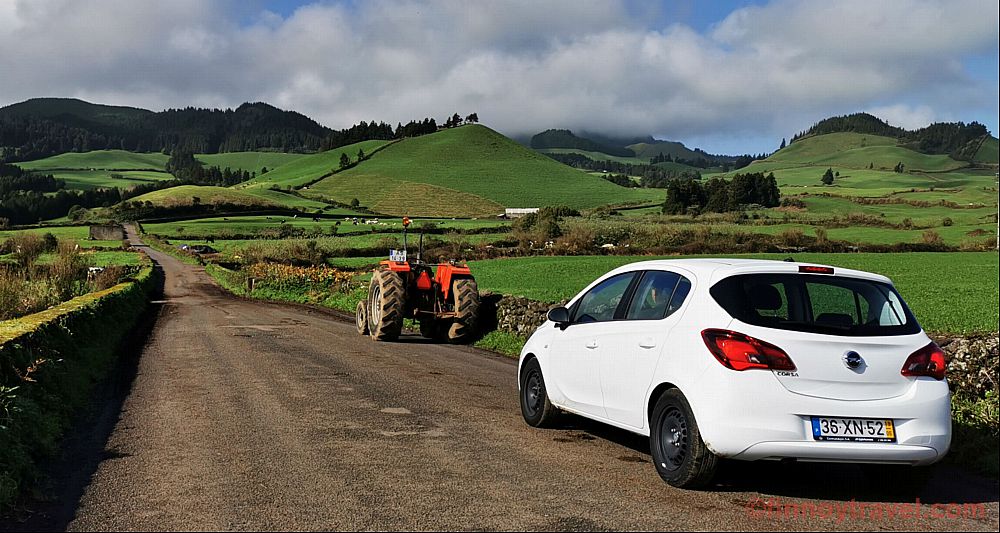 Opel Corsa in Sao Miquel