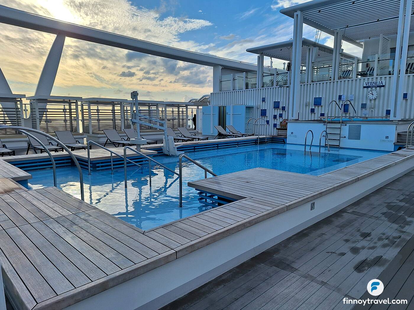 adult_pool_Costa_Toscana.jpg