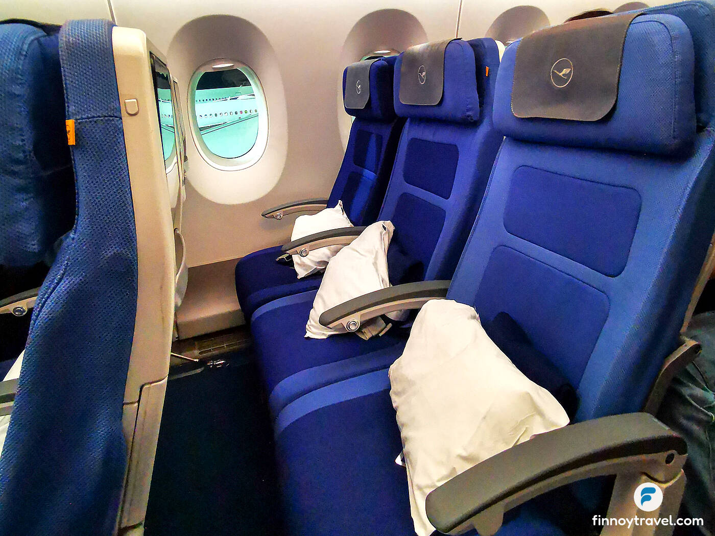 economy window seats of Lufthansa