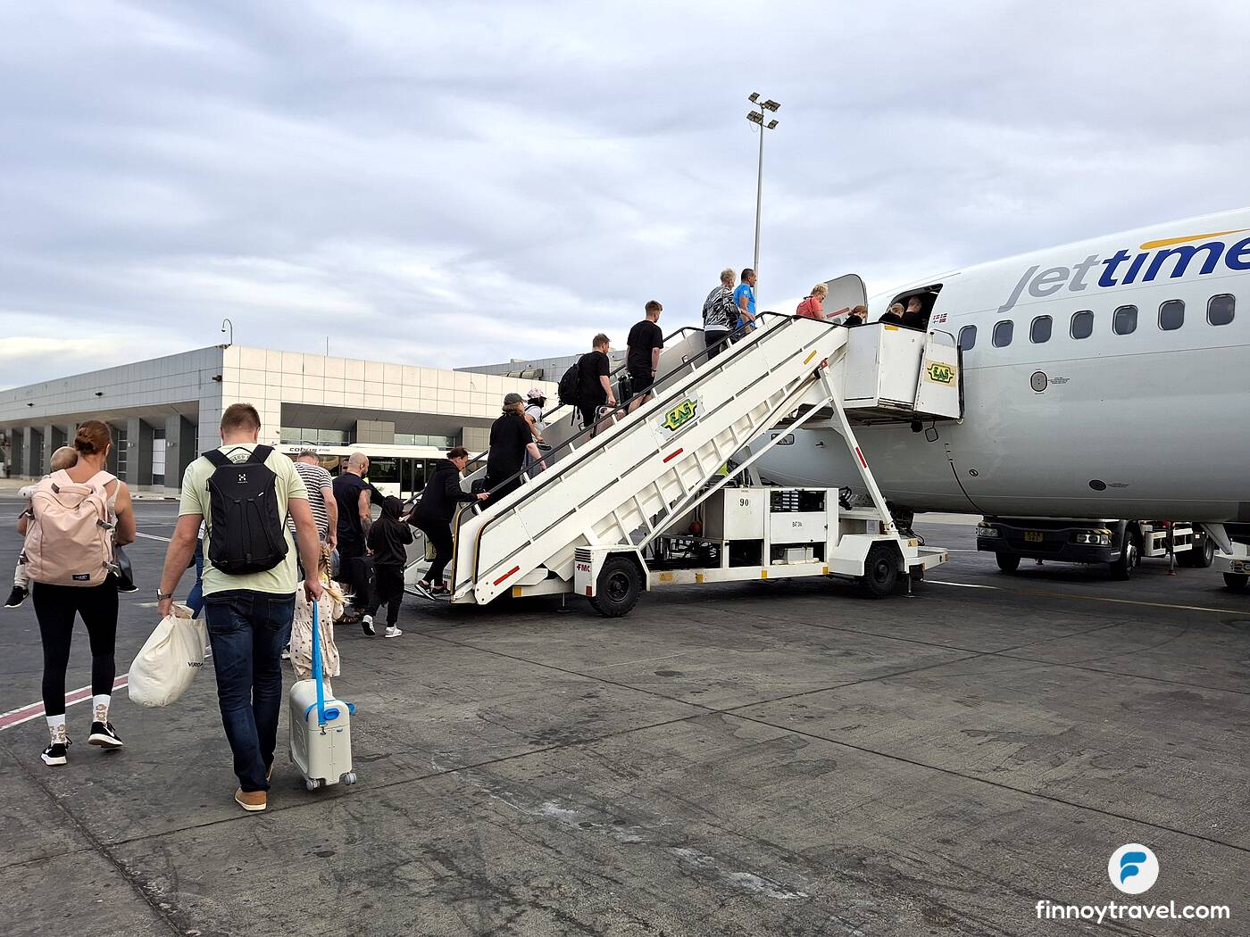 People boarding Jettime