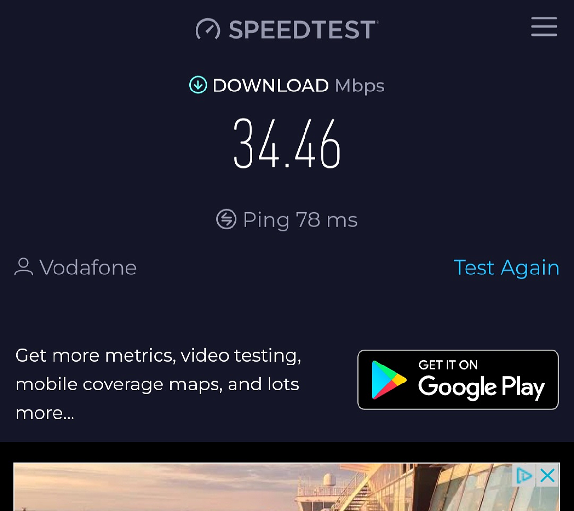 speed test of the lounge Wi-Fi