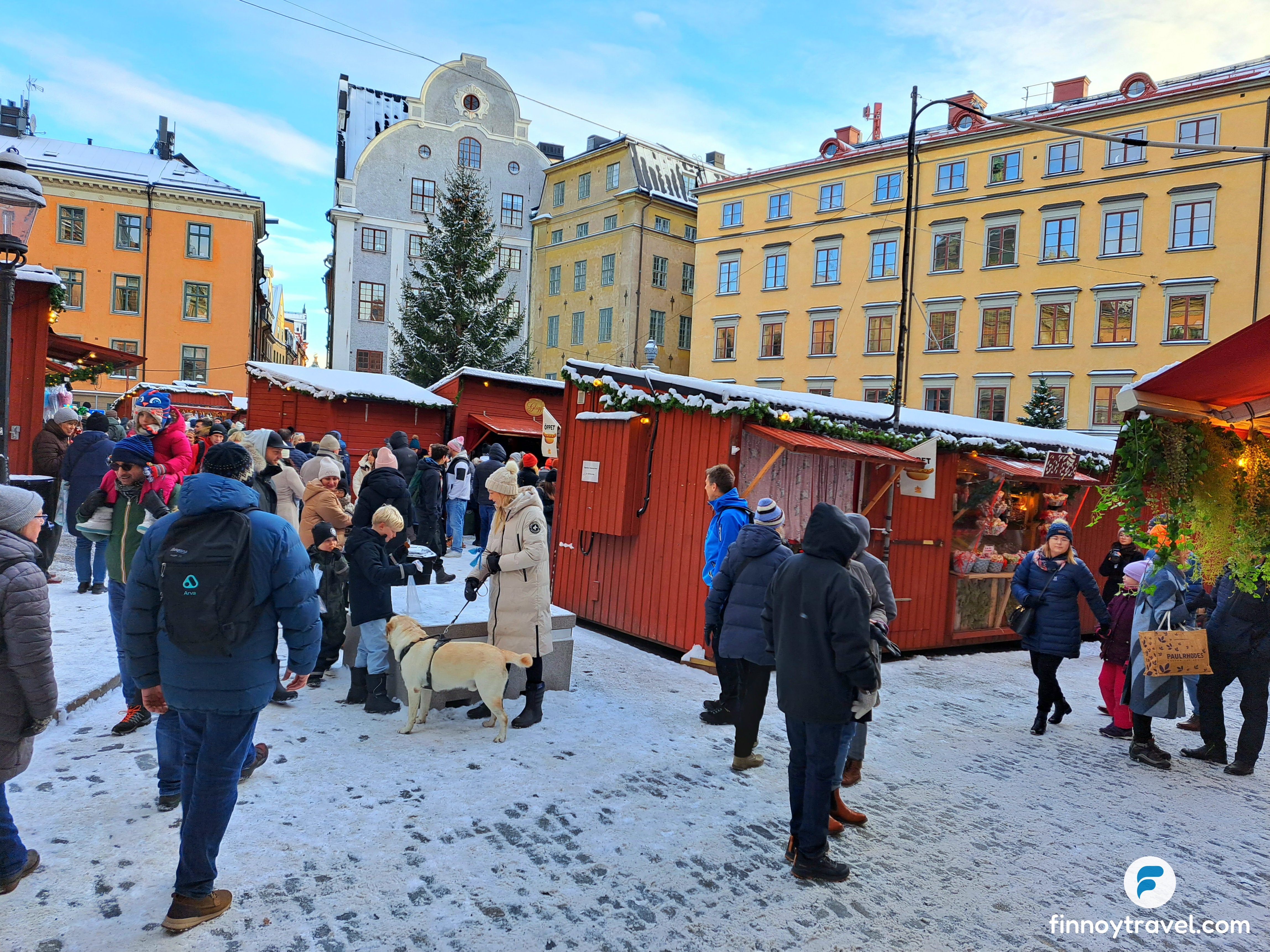 Stortorget_Christmas_Market_snow_and_stalls_Stockholm.jpg
