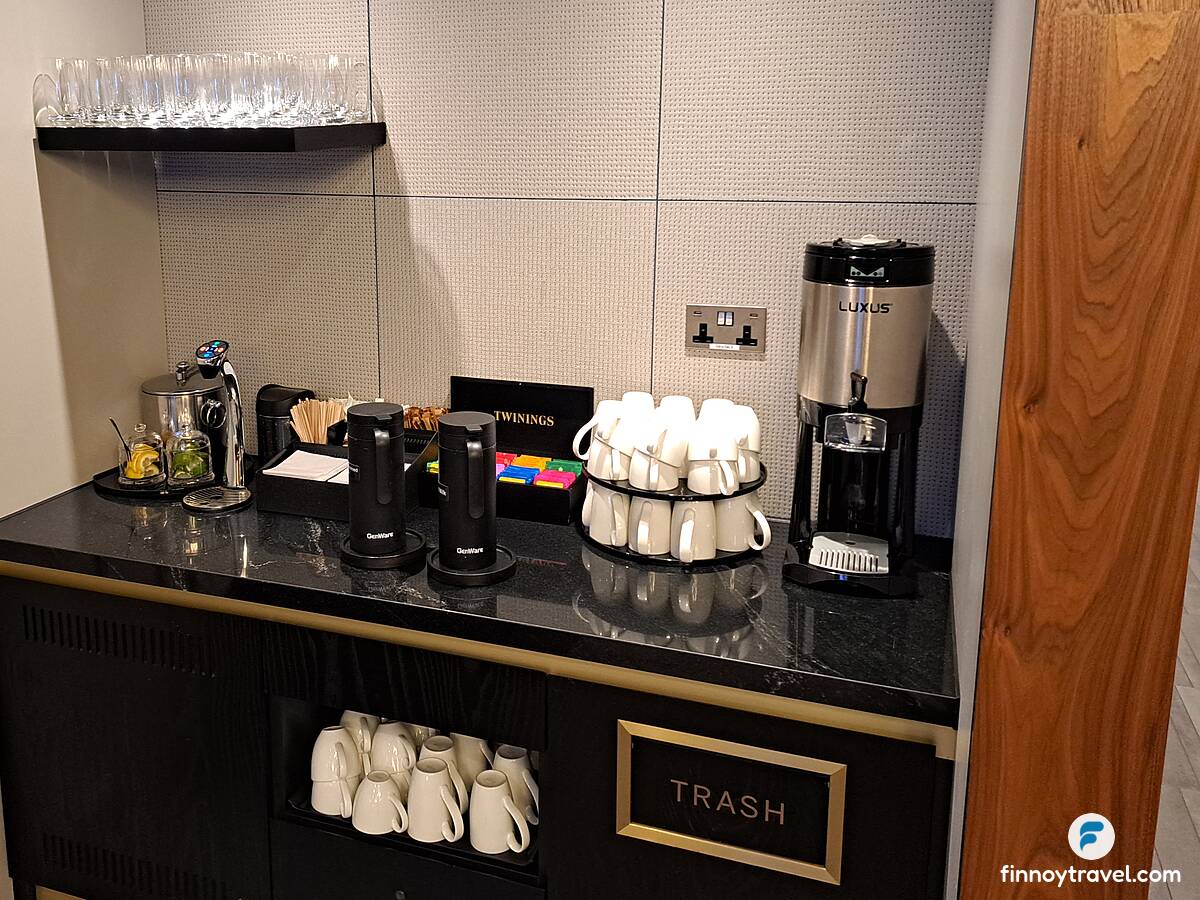 コーヒーテーブル