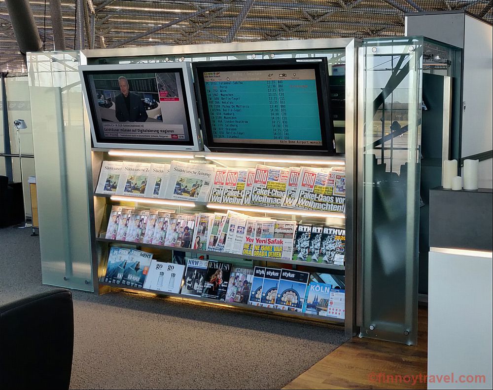 ケルン空港ラウンジの雑誌