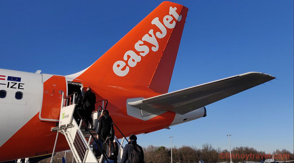 easyJetのエアバスA319の尾翼