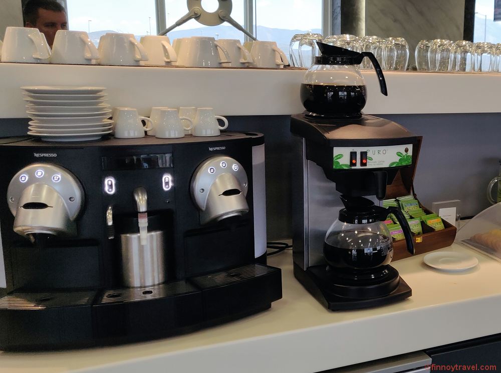 Goldair Handling CIP Loungeのコーヒーメーカー