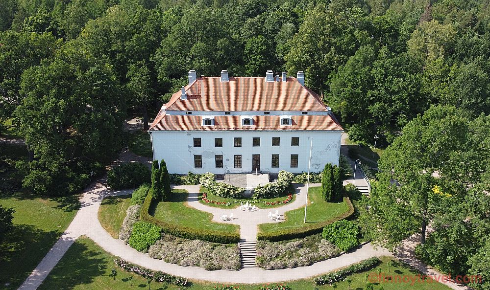 エスポーのトラスカンダ邸