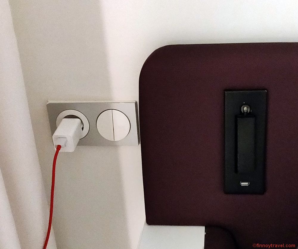 Yotelairの電源コンセント