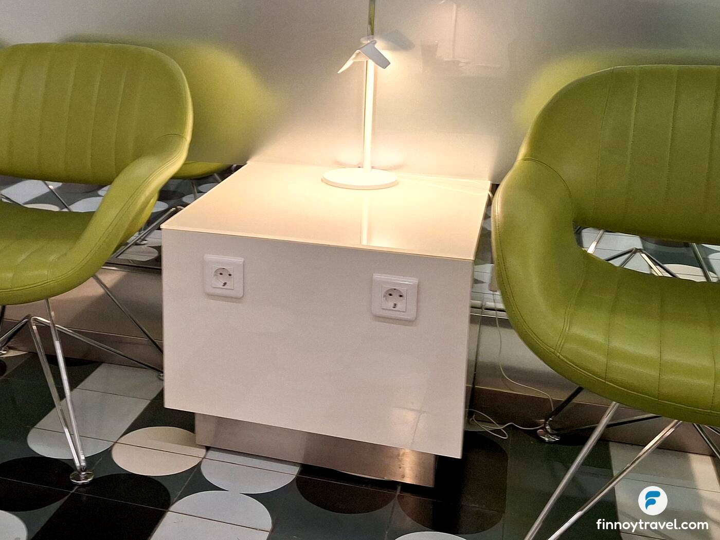 電源コンセント