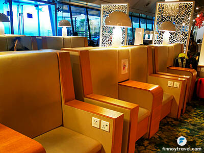 Cadeiras no Ambassador Transit Lounge, Terminal 2, Aeroporto de Changi