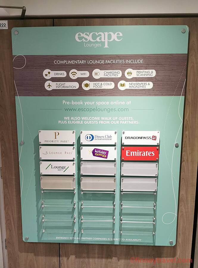 Placa da Escape Lounge