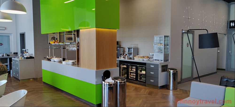 Vis&atilde;o geral da sala VIP do Aeroporto de Crac&oacute;via