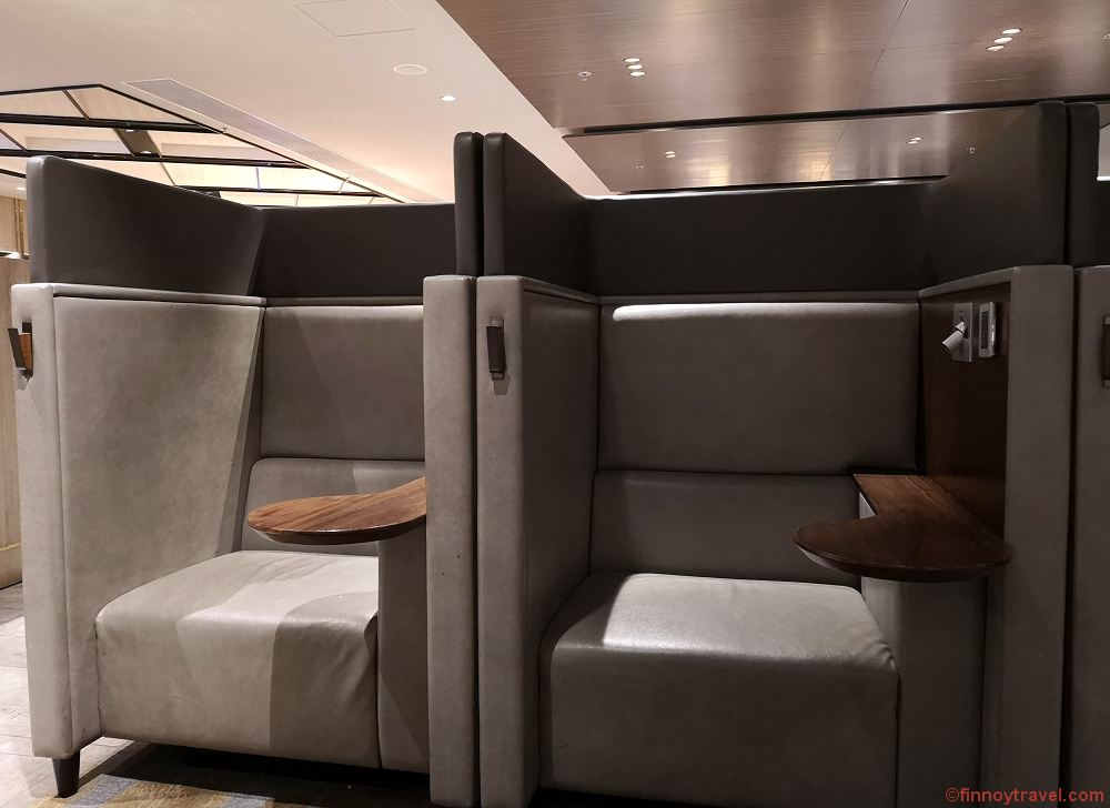 Poltronas na Plaza Premium Lounge