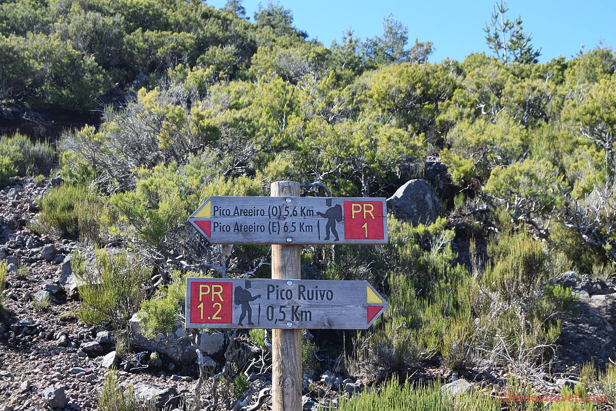 Sinais perto do Pico Ruivo