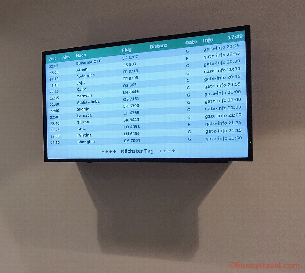 Tela de informa&ccedil;&otilde;es de voos da Sky Lounge no Aeroporto de Viena