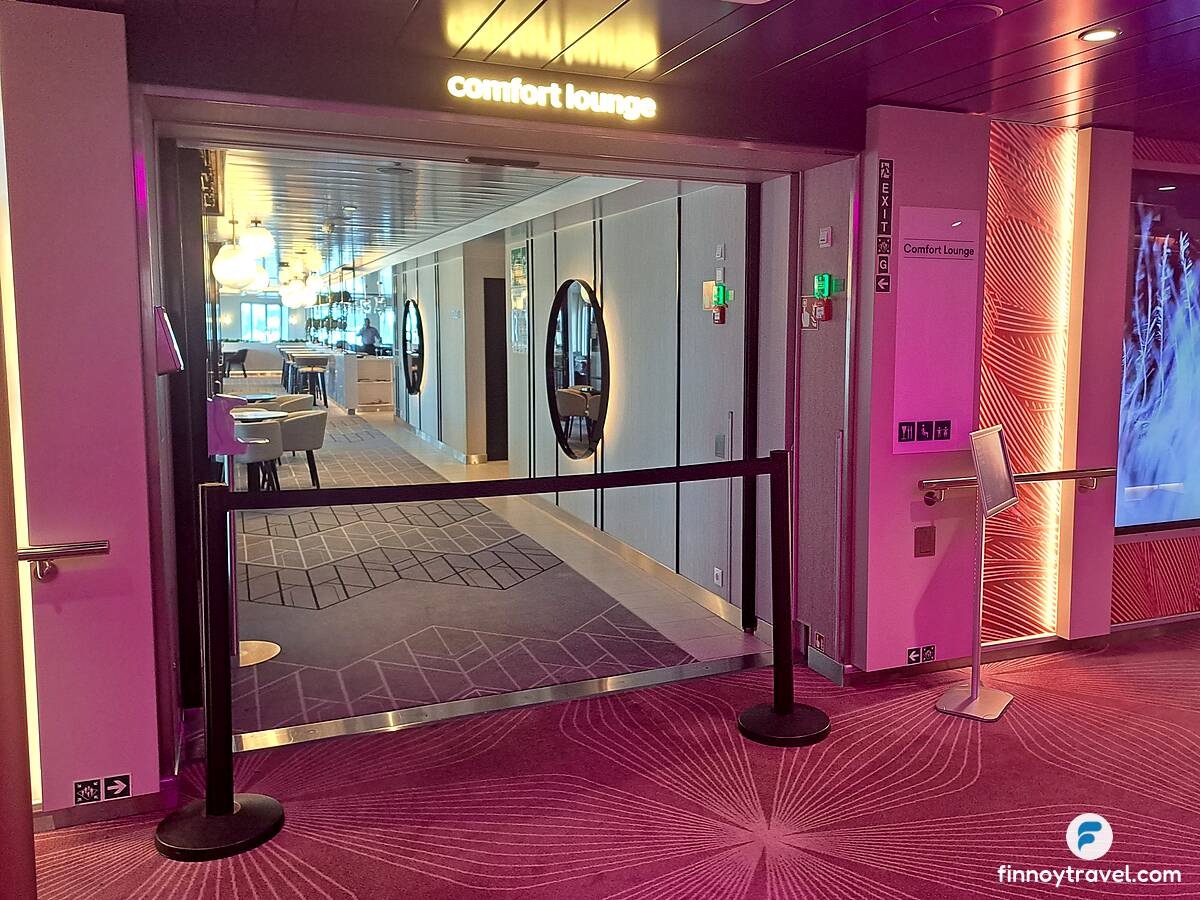 Entrada da Comfort Lounge