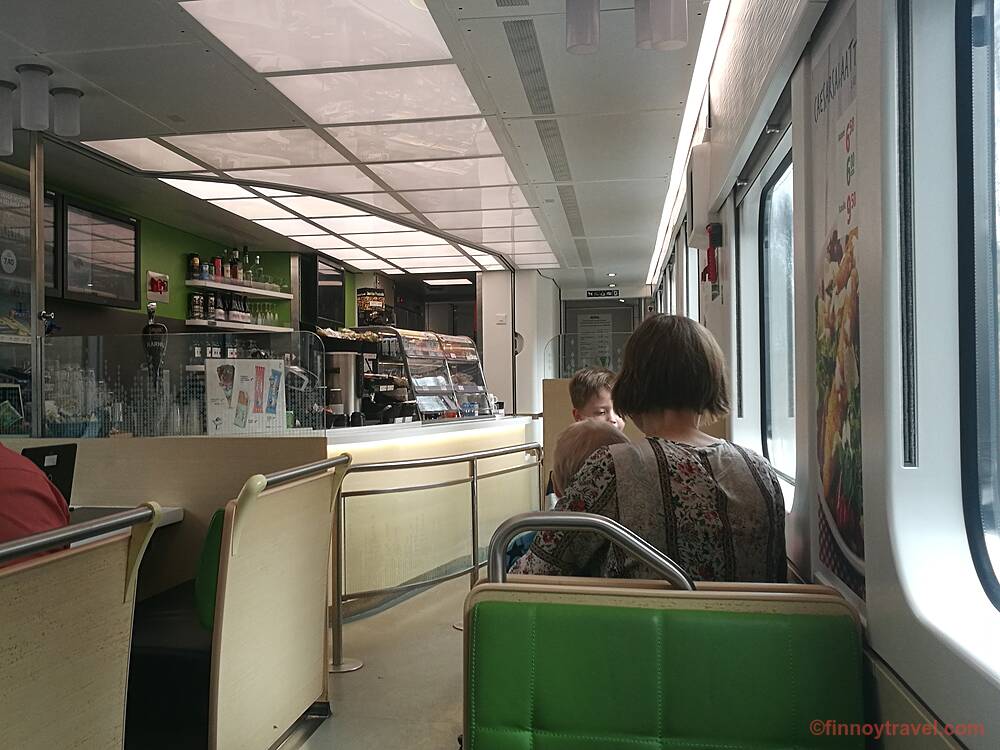 Carruagem-restaurante no Pendolino