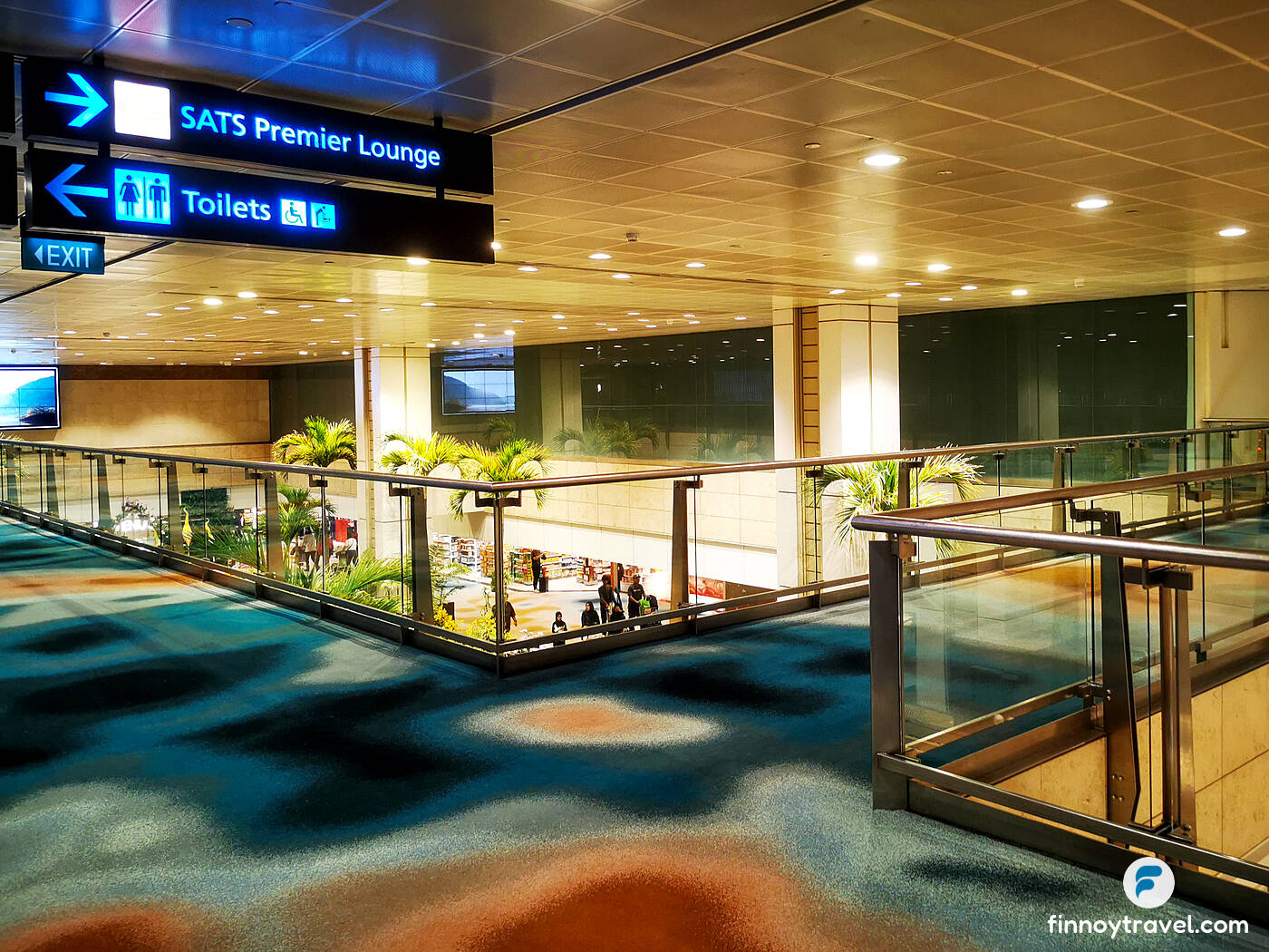 Ponte que leva &agrave; SATS Premier Lounge