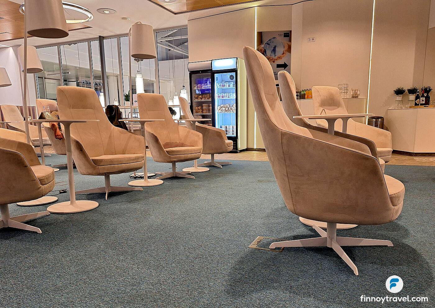 Cadeiras na sala VIP