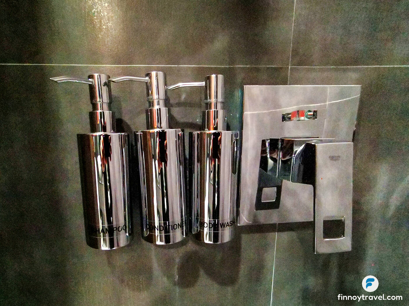 Mga gamit-panligo sa shower