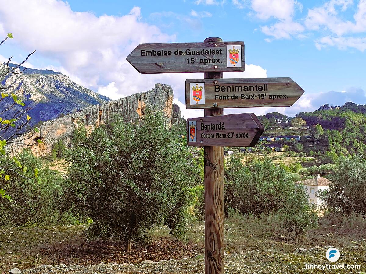 Karatula ng Guadalest Reservoir