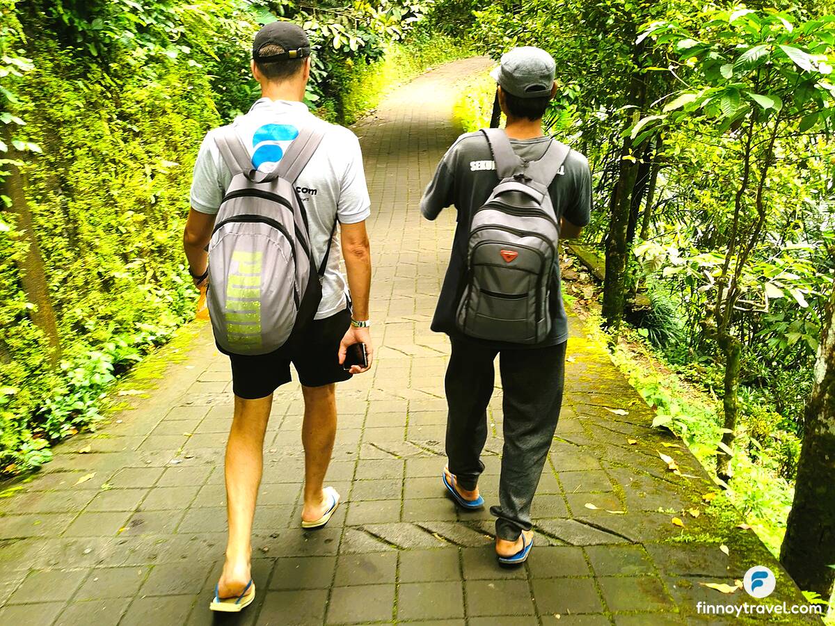 Tour guide sa mga talon ng Sekumpul sa Bali