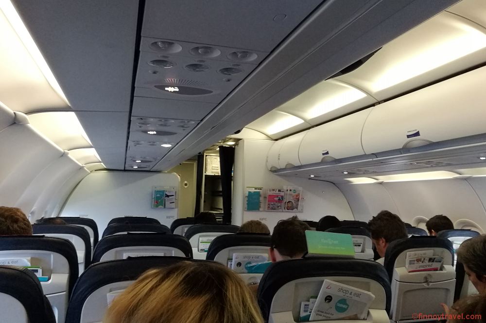 Kabin ng Airbus A320 ng Brussels Airlines