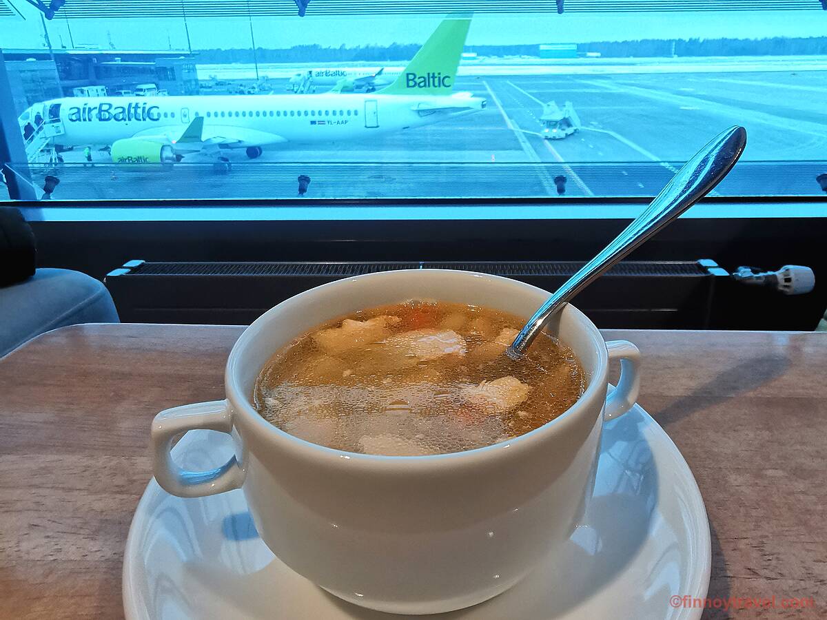 Sopas na salmon sa Primeclass Business Lounge