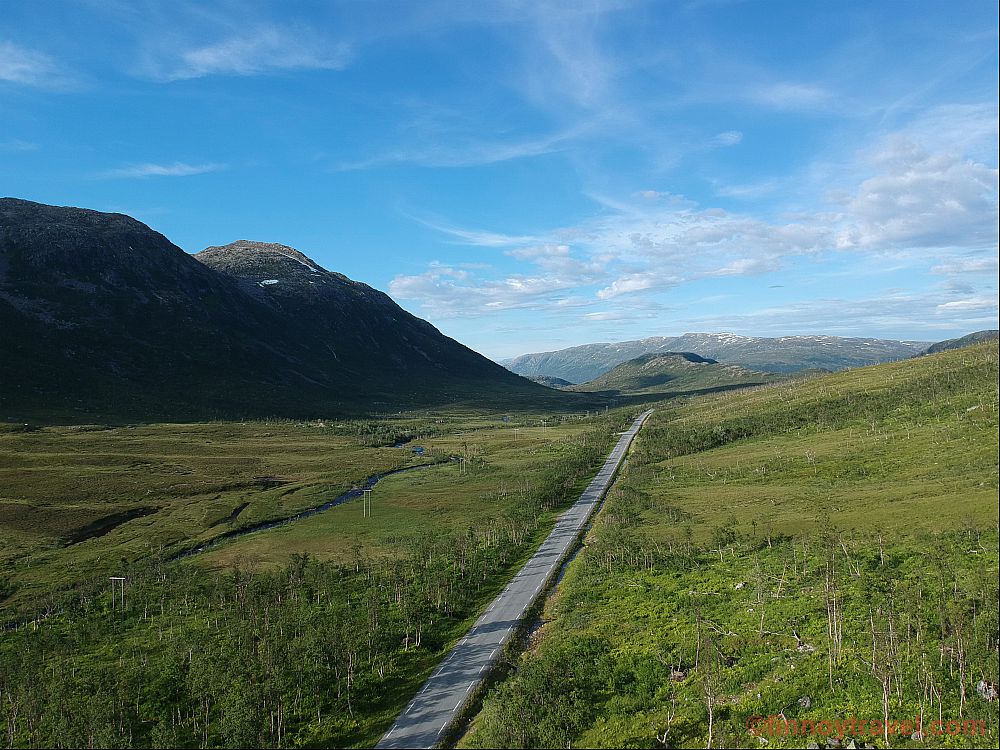 Kalsada sa paligid ng Tromso