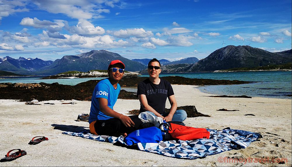 Kalsada at tanawin sa Norway