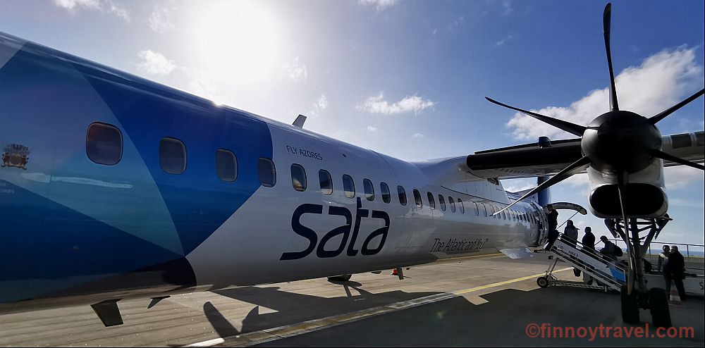 蓬塔德尔加达机场的 SATA Air Acores Dash Q400