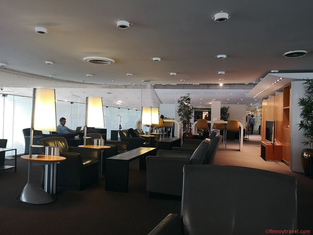 Sheltair 休息室座位