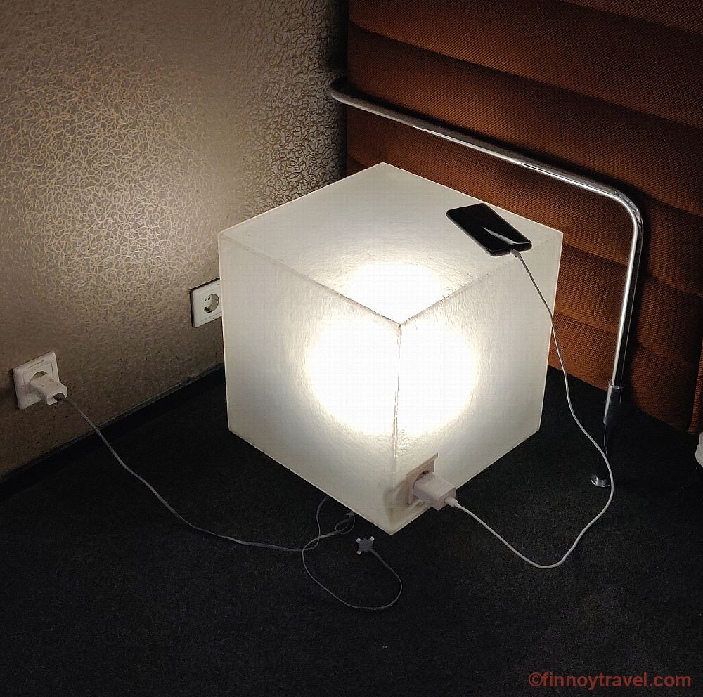 维也纳机场 Sky Lounge 灯光方块